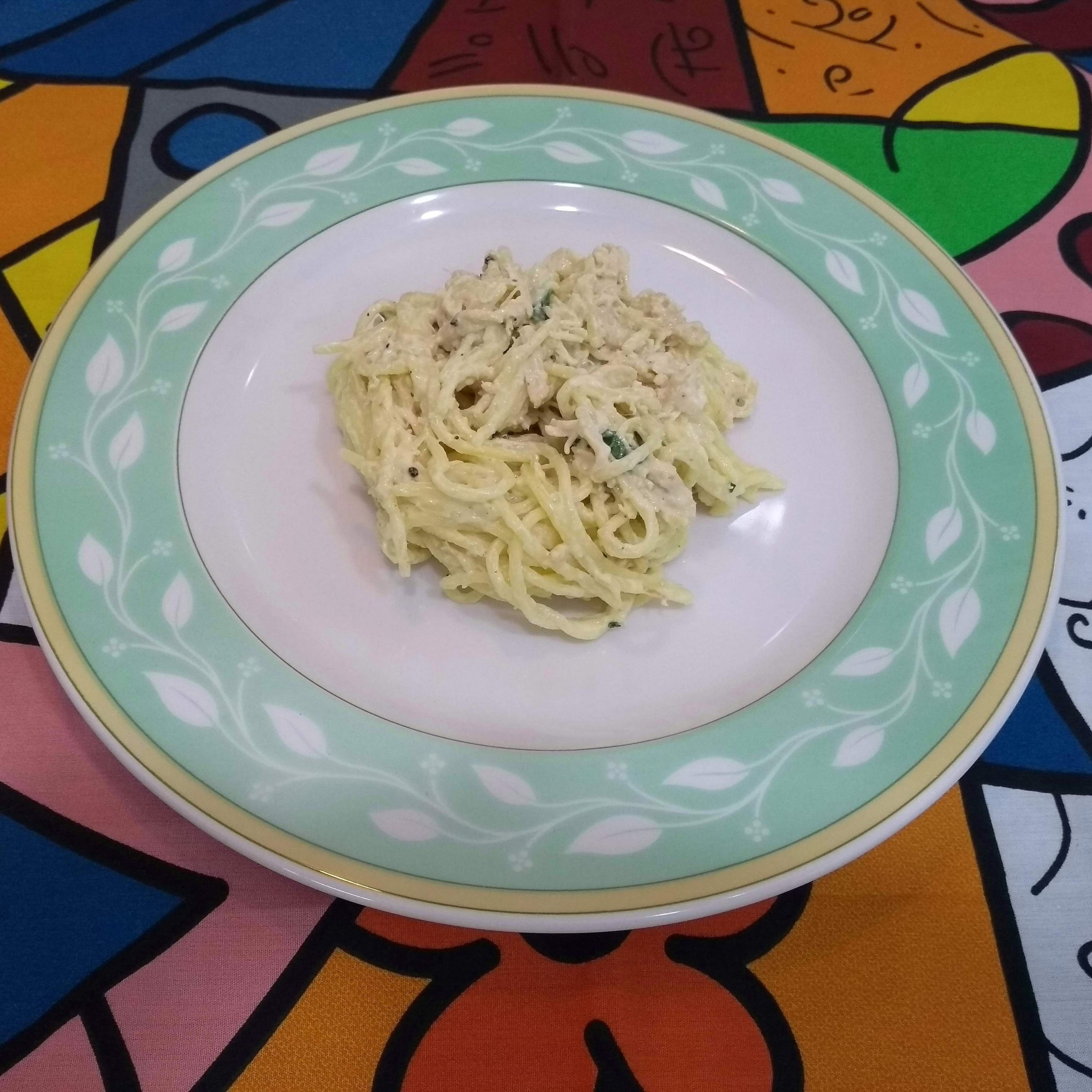 macarrão com frango cremoso