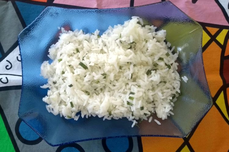 arroz com coentro