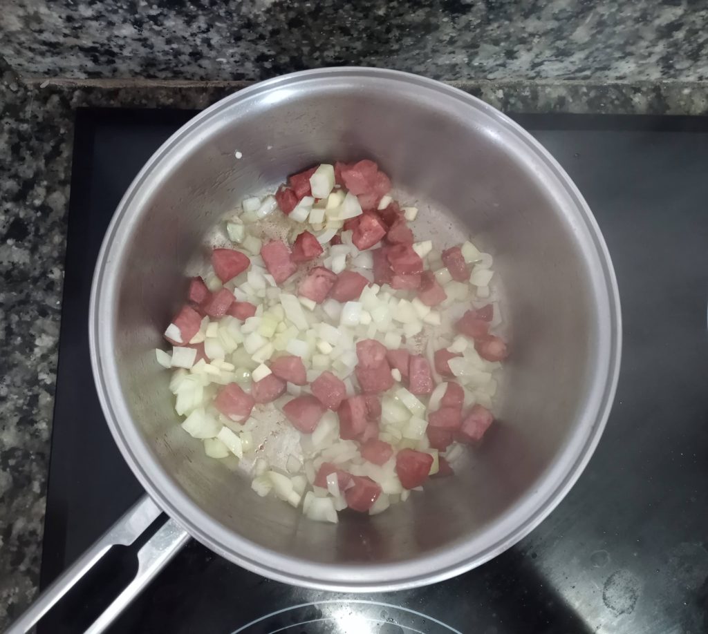 arroz com lentilha e linguiça