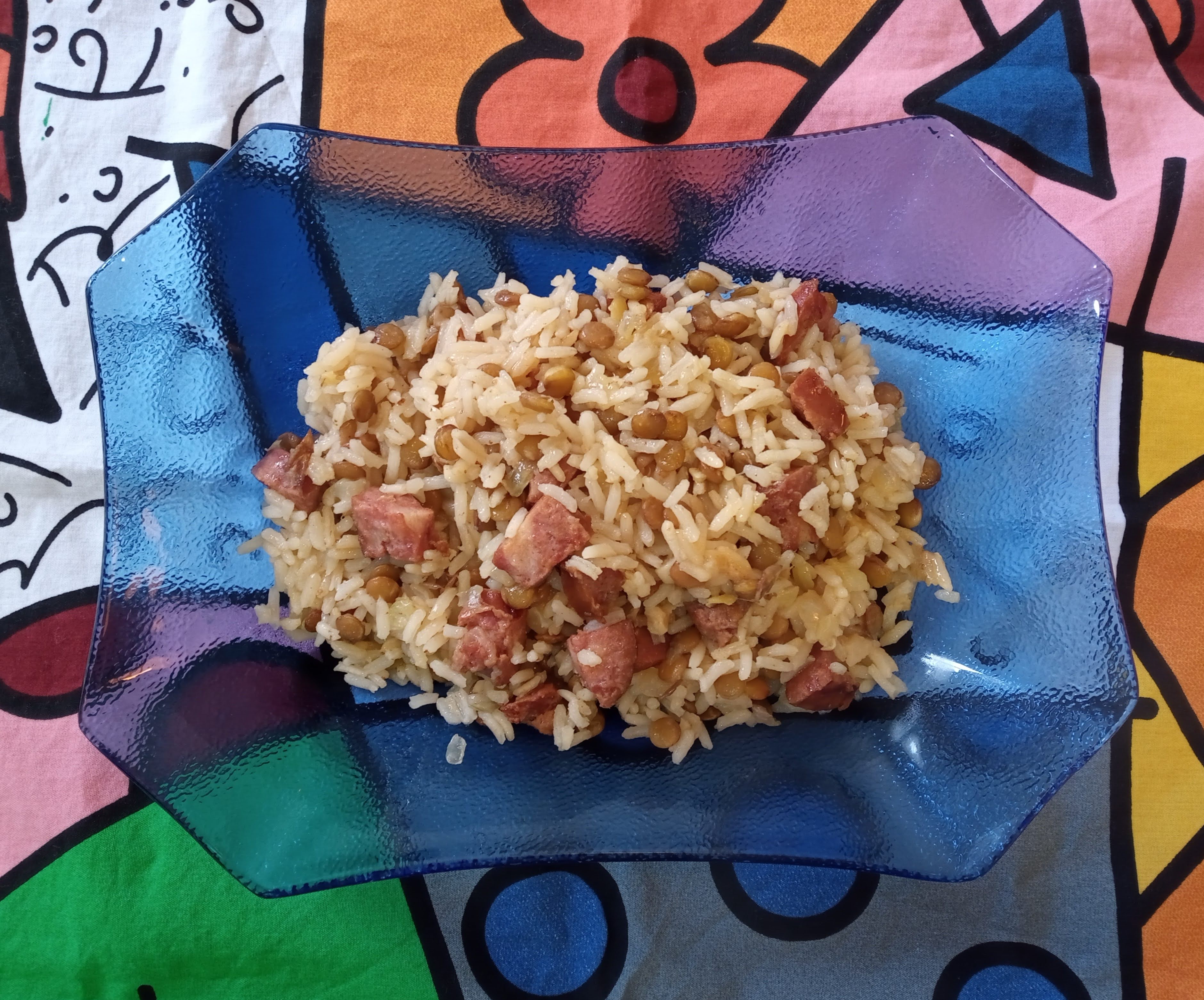 arroz com lentilha e linguiça