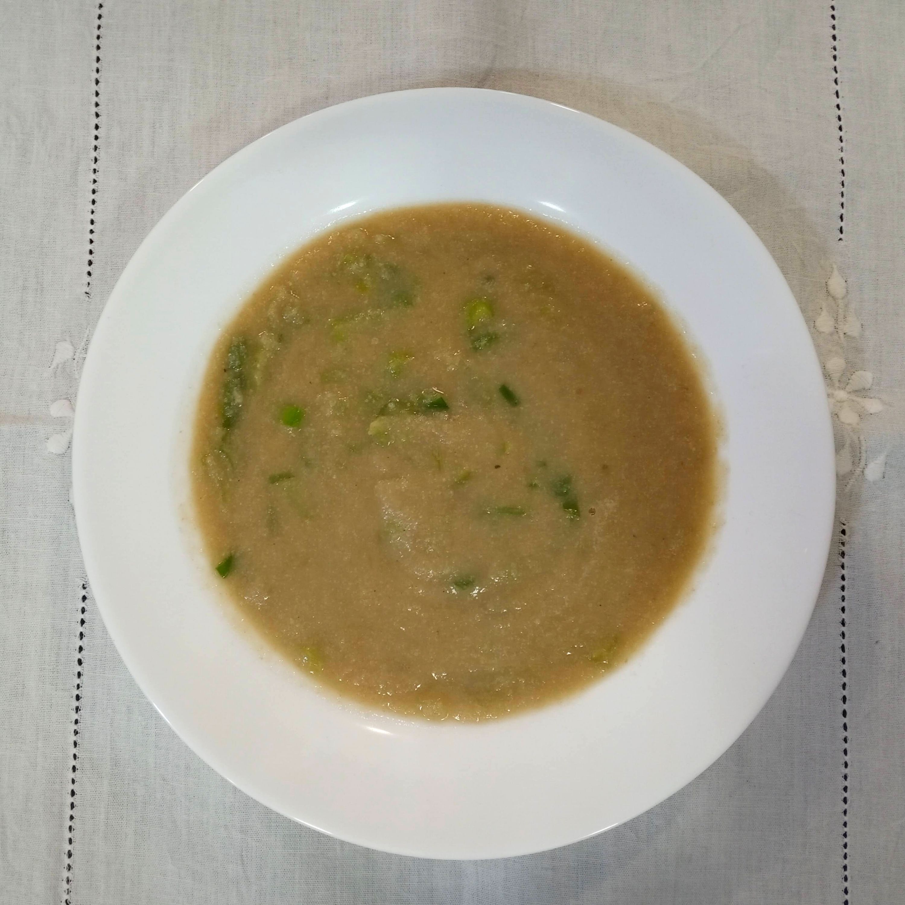 sopa de couve flor com alho poró