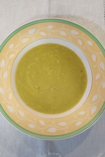 sopa de cebola com alho poró