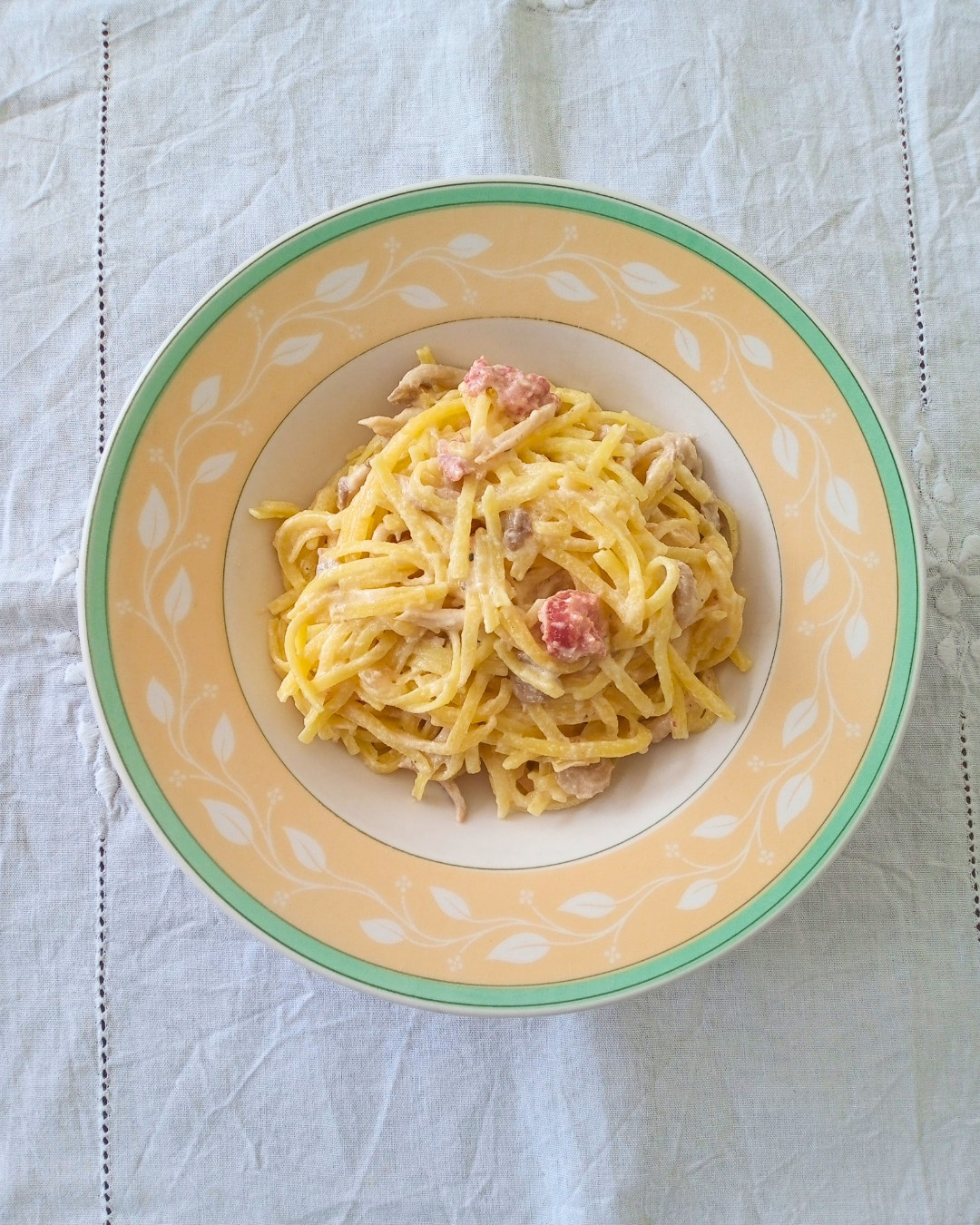 macarrão com shimeji e linguiça