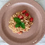 Risoto de pesto com tomatinhos