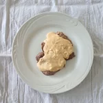 Bife com molho de gorgonzola